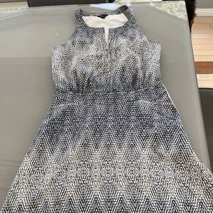 Jacob dress size médium